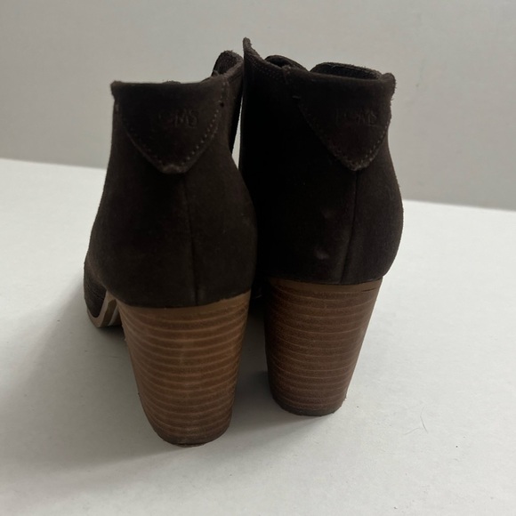 TOMS Lunata Lace Up Bootie in Chocolate Brown Suede - Picture 4 of 9